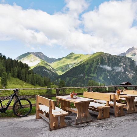 Berggasthaus Hollensteinhutte Hotell Tux Eksteriør bilde